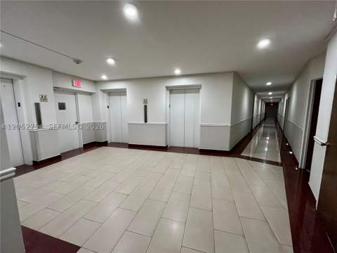2899 Collins Ave 724, Miami Beach FL - photo 20 of 31