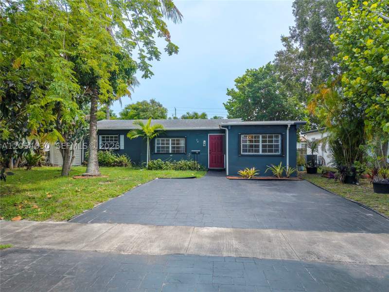 3 bedroom SingleFamilyResidence at 76 NE 170th St, North Beach Park, North Miami Beach — photo 2