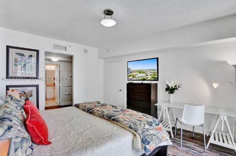 1750 N Bayshore Dr 2911, Miami FL - photo 14 of 25