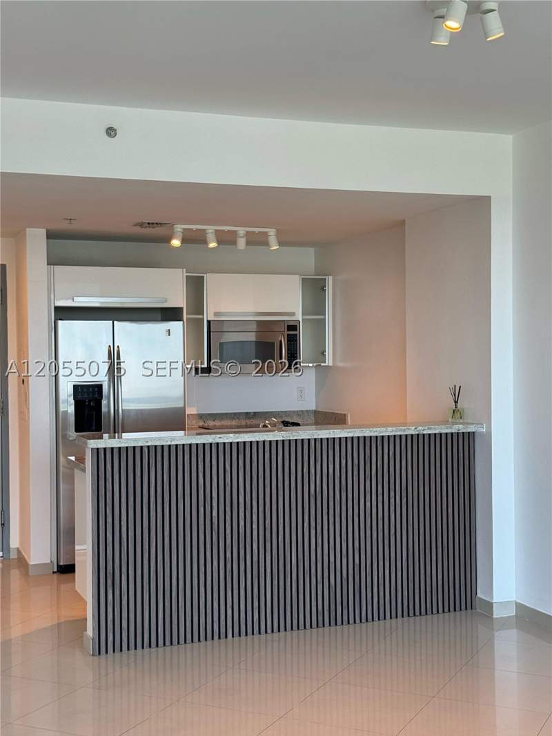 1 bedroom Condominium at 601 NE 36th St 1205, Blue Condo, Miami — photo 3