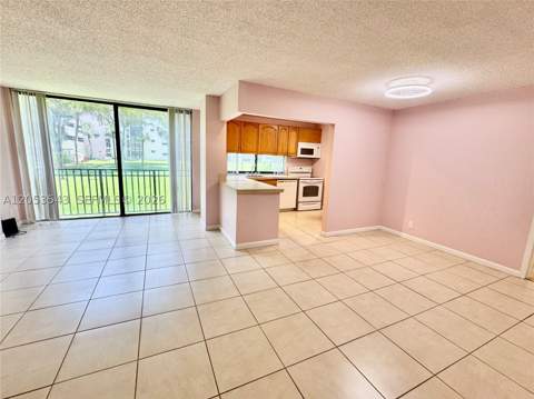 17011 N Bay Rd 117, Sunny Isles Beach FL - photo 7 of 17
