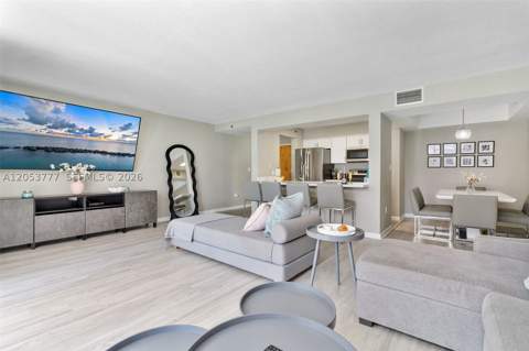 1200 Brickell Bay Dr 2423, Miami FL - photo 11 of 42