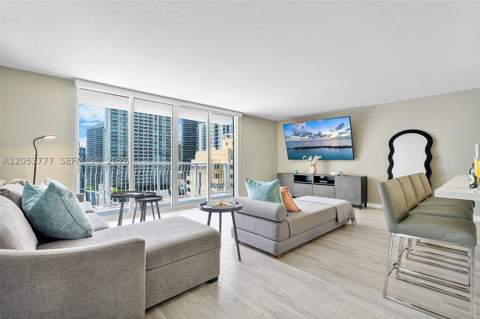 1200 Brickell Bay Dr 2423, Miami FL - photo 12 of 42