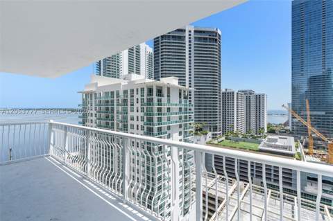 1200 Brickell Bay Dr 2423, Miami FL - photo 14 of 42