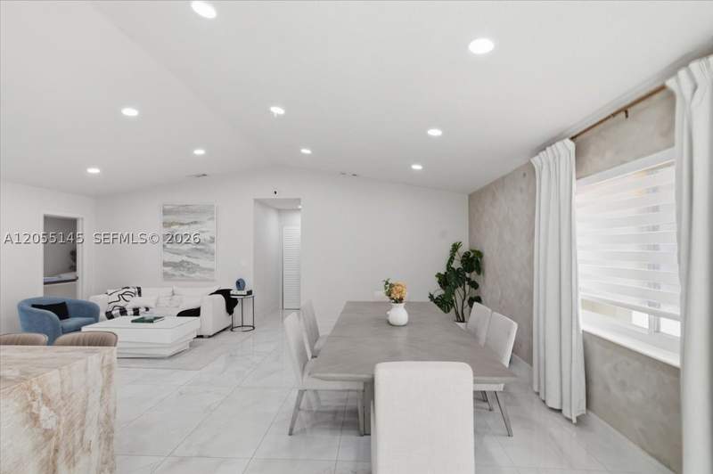 3 bedroom SingleFamilyResidence at 14874 SW 56th Ter, West Miller Heights Sec 2, Miami — photo 4