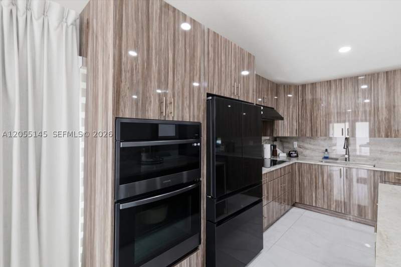 3 bedroom SingleFamilyResidence at 14874 SW 56th Ter, West Miller Heights Sec 2, Miami — photo 5