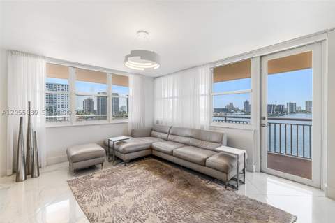 251 174th St 1104, Sunny Isles Beach FL - photo 15 of 56