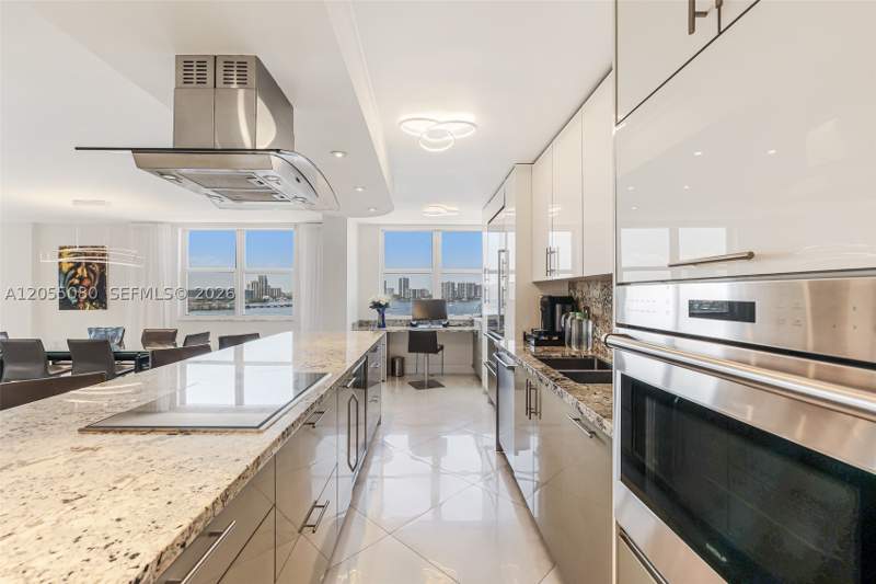 3 bedroom Condominium at 251 174th St 1104, Winston Towers 200 Condo, Sunny Isles Beach — photo 2