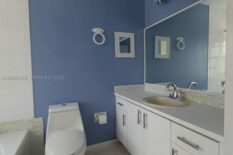 7030 NW 173rd Dr 1602, Hialeah FL - photo 8 of 29