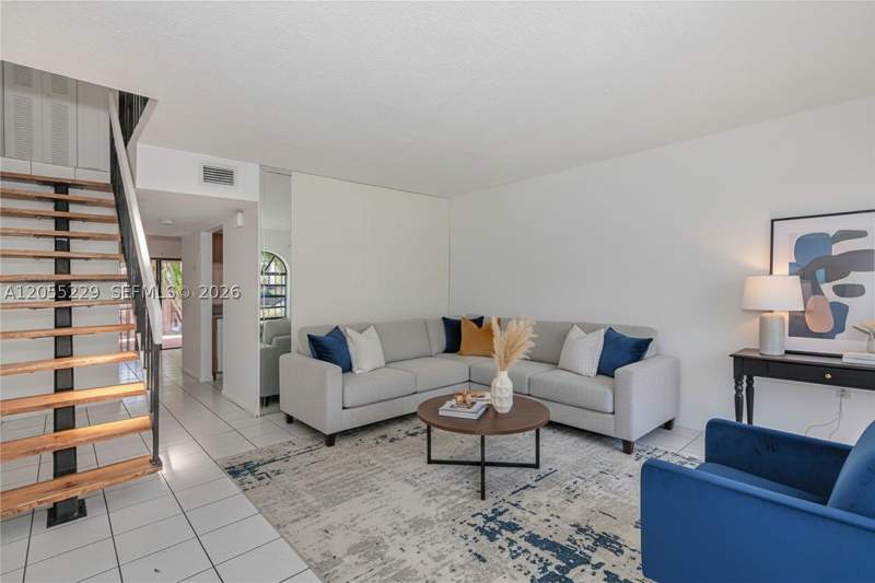 2 bedroom Townhouse at 1082 W 79th St 25, Sevilla Terraces Condo Ph, Hialeah — photo 3