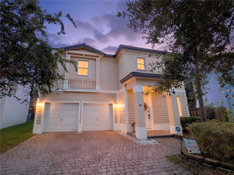 5 bedroom SingleFamilyResidence at 285 NE 32nd Ter, Corsica At The Oasis, Homestead — photo 2