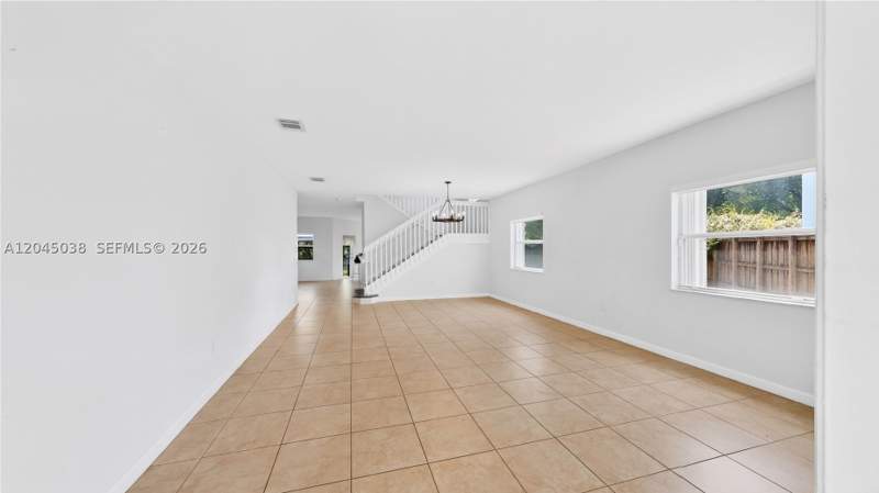 5 bedroom SingleFamilyResidence at 285 NE 32nd Ter, Corsica At The Oasis, Homestead — photo 5