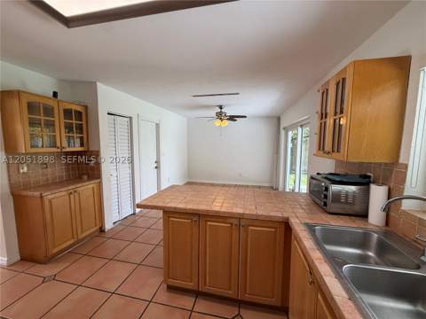 10601 SW 96th St, Miami FL - photo 19 of 33
