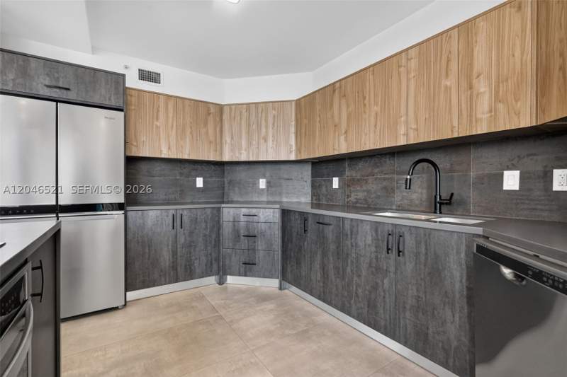 2 bedroom Condominium at 3370 Hidden Bay Dr 1212, 100 Hidden Bay Condo, Aventura — photo 2