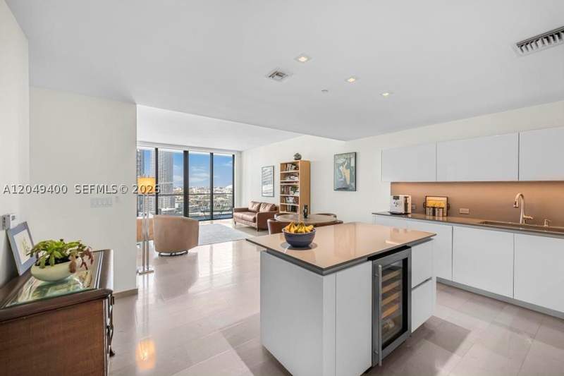 2 bedroom Condominium at 68 SE 6th St 1710, Reach Condo, Miami — photo 5