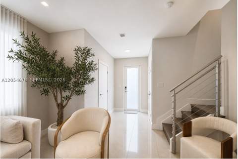 10384 NW 67th Ter, Doral FL - photo 7 of 28