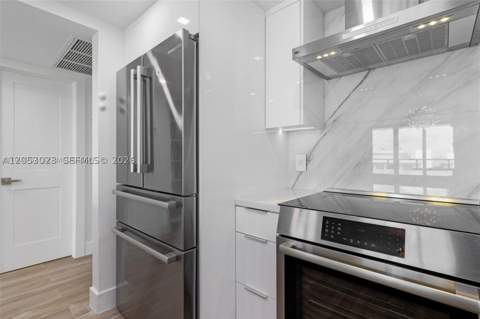 5701 Collins Ave 1707, Miami Beach FL - photo 21 of 53