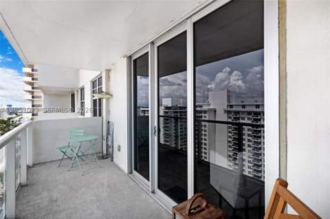 5701 Collins Ave 1707, Miami Beach FL - photo 7 of 53