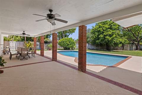 9765 SW 143rd St, Miami FL - photo 14 of 41