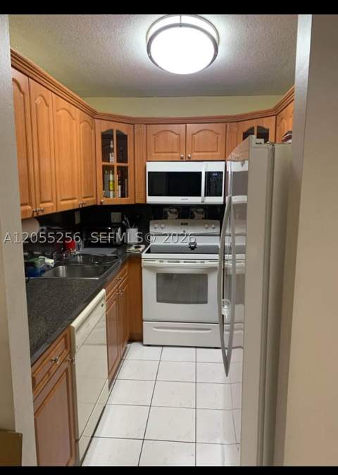 1221 SW 122nd Ave 105, Miami FL - photo 6 of 9