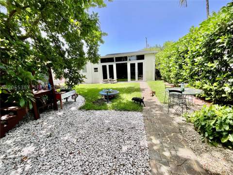 2000 SW 25th St, Miami FL - photo 6 of 14