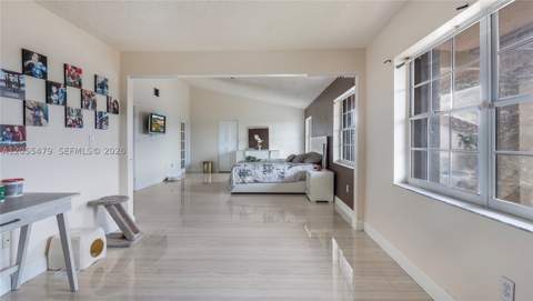 7733 NW 192 St, Hialeah FL - photo 22 of 40