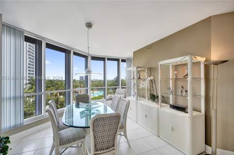 21150 Point Pl 805, Aventura FL - photo 10 of 94