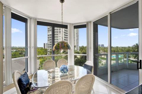 21150 Point Pl 805, Aventura FL - photo 14 of 94
