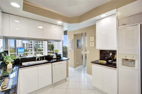 21150 Point Pl 805, Aventura FL - photo 16 of 94