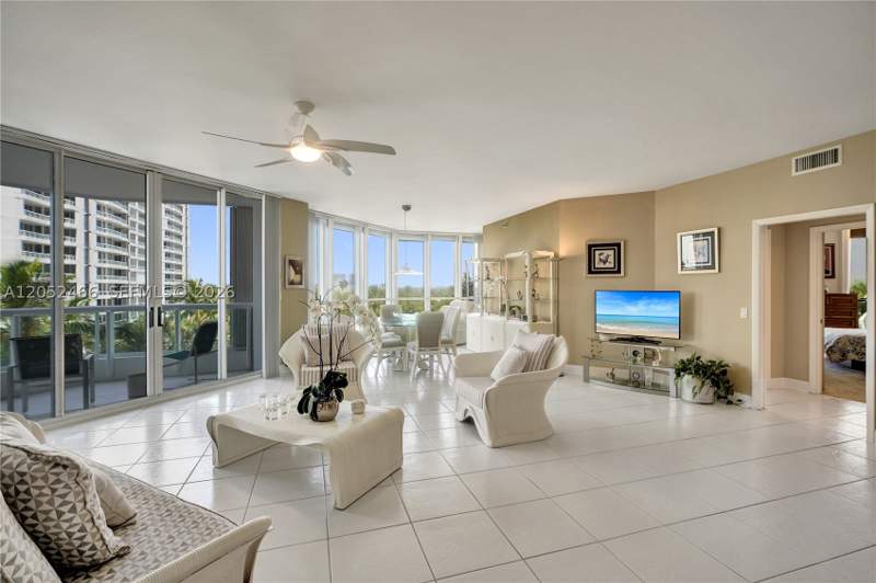 3 bedroom Condominium at 21150 Point Pl 805, Atlantic II At The Point, Aventura — photo 5