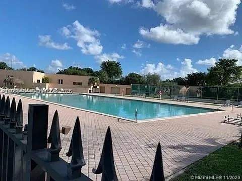8600 SW 133rd Ave Rd 423, Miami FL - photo 15 of 17