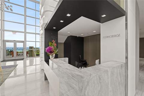 1455 Ocean Dr 1009, Miami Beach FL - photo 14 of 49