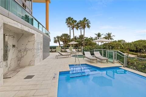 1455 Ocean Dr 1009, Miami Beach FL - photo 23 of 49