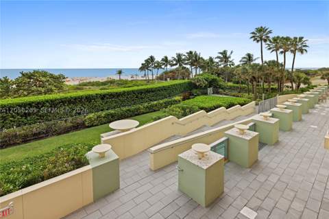 1455 Ocean Dr 1009, Miami Beach FL - photo 24 of 49