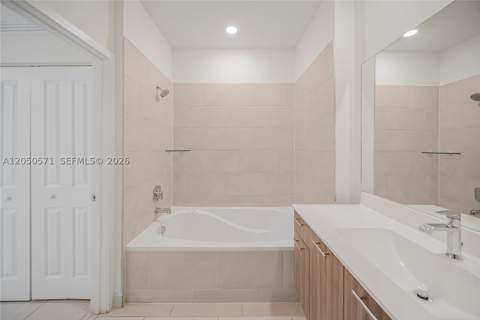 8265 NW 41st St C-202, Doral FL - photo 16 of 28