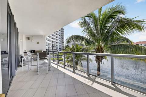 3250 NE 188th Street 201, Aventura FL - photo 18 of 72