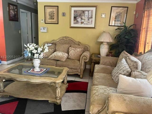 3 bedroom SingleFamilyResidence at 17861 SW 112th Pl, Green Hills Sec 2, Miami — photo 3