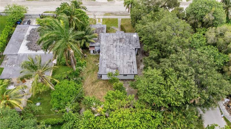 3 bedroom SingleFamilyResidence at 106 NW 84th St, New Little River Ac Pl, Miami — photo 2