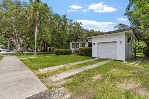 106 NW 84th St, Miami FL - photo 6 of 26
