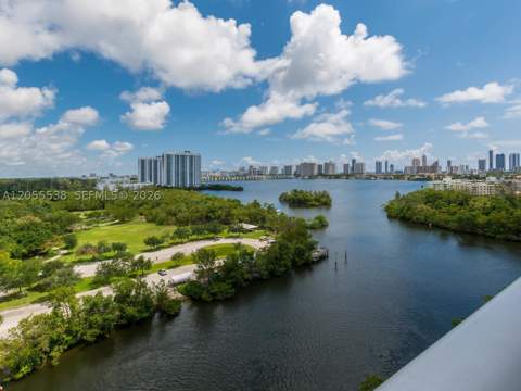 16385 Biscayne Blvd 1103, North Miami Beach FL - photo 15 of 57