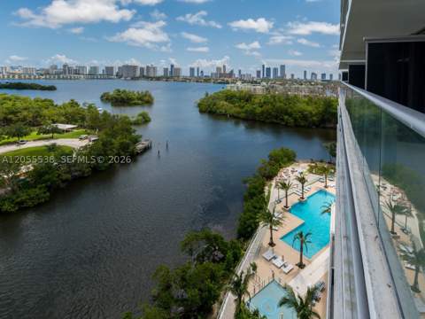 16385 Biscayne Blvd 1103, North Miami Beach FL - photo 16 of 57