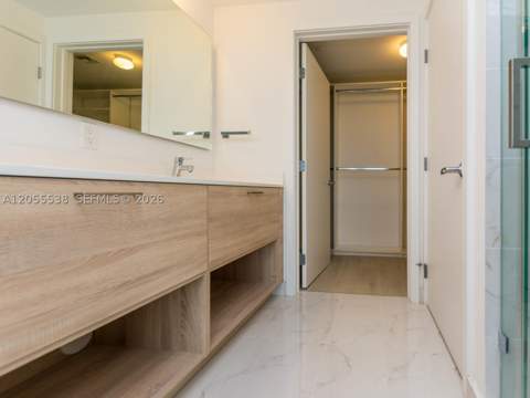 16385 Biscayne Blvd 1103, North Miami Beach FL - photo 23 of 57