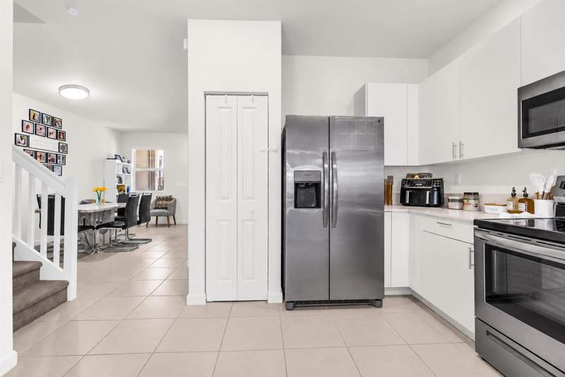 4 bedroom Townhouse at 16229 SW 288th Terrace, Cedar Pointe, Homestead — photo 5