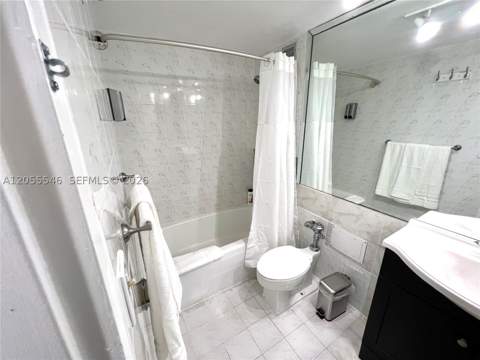 5445 Collins Ave 1515, Miami Beach FL - photo 10 of 43