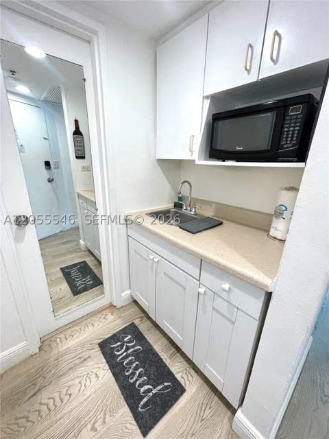 5445 Collins Ave 1515, Miami Beach FL - photo 17 of 43