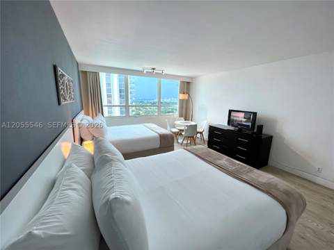 5445 Collins Ave 1515, Miami Beach FL - photo 7 of 43