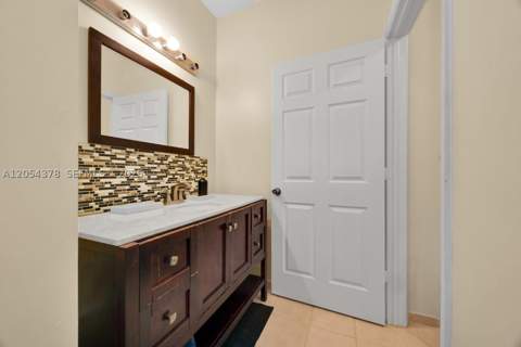 3326 NE 11th Dr, Homestead FL - photo 14 of 26