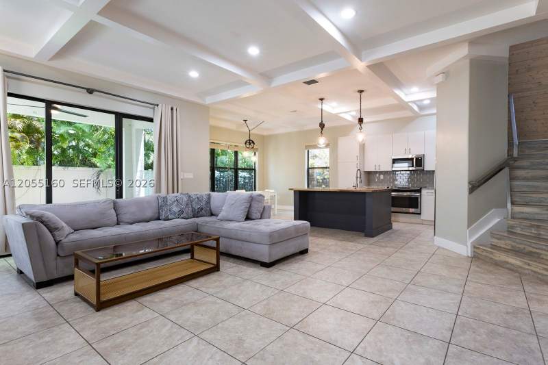 3 bedroom SingleFamilyResidence at 3565 W 97th St, Bonterra, Hialeah — photo 3