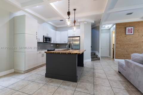 3565 W 97th St, Hialeah FL - photo 7 of 22