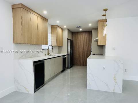430 SW 100th Ave, Sweetwater FL - photo 14 of 40